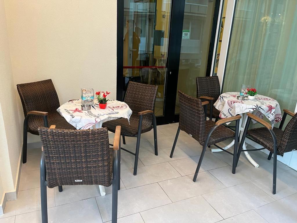 Hotel Vienna Rivazzurra Rimini Exterior foto